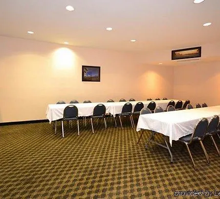 Quality Inn & Suites Fresno Northwest 