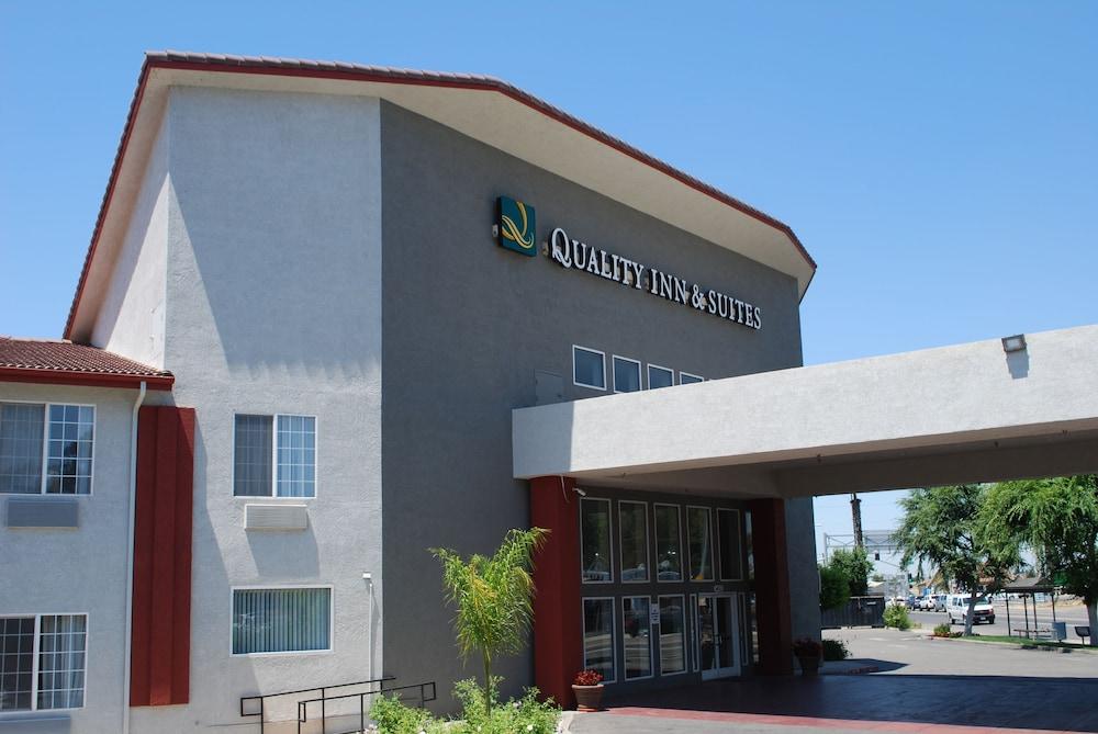 Quality & Northwest Hotel
